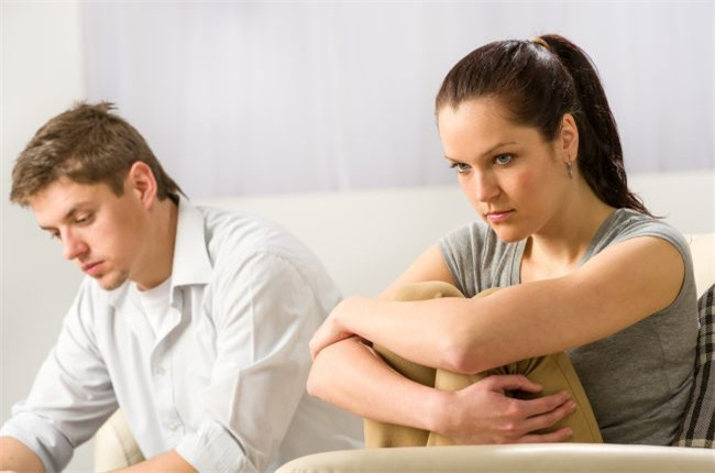 夫妻之间如何平衡情感劳动与家庭责任？